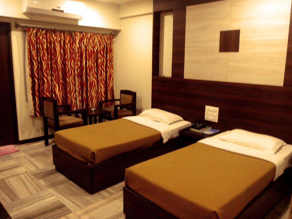 Hotel Supreme Madurai Room photo